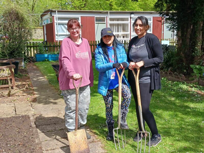 Virgin Media Volunteers at Style Acre