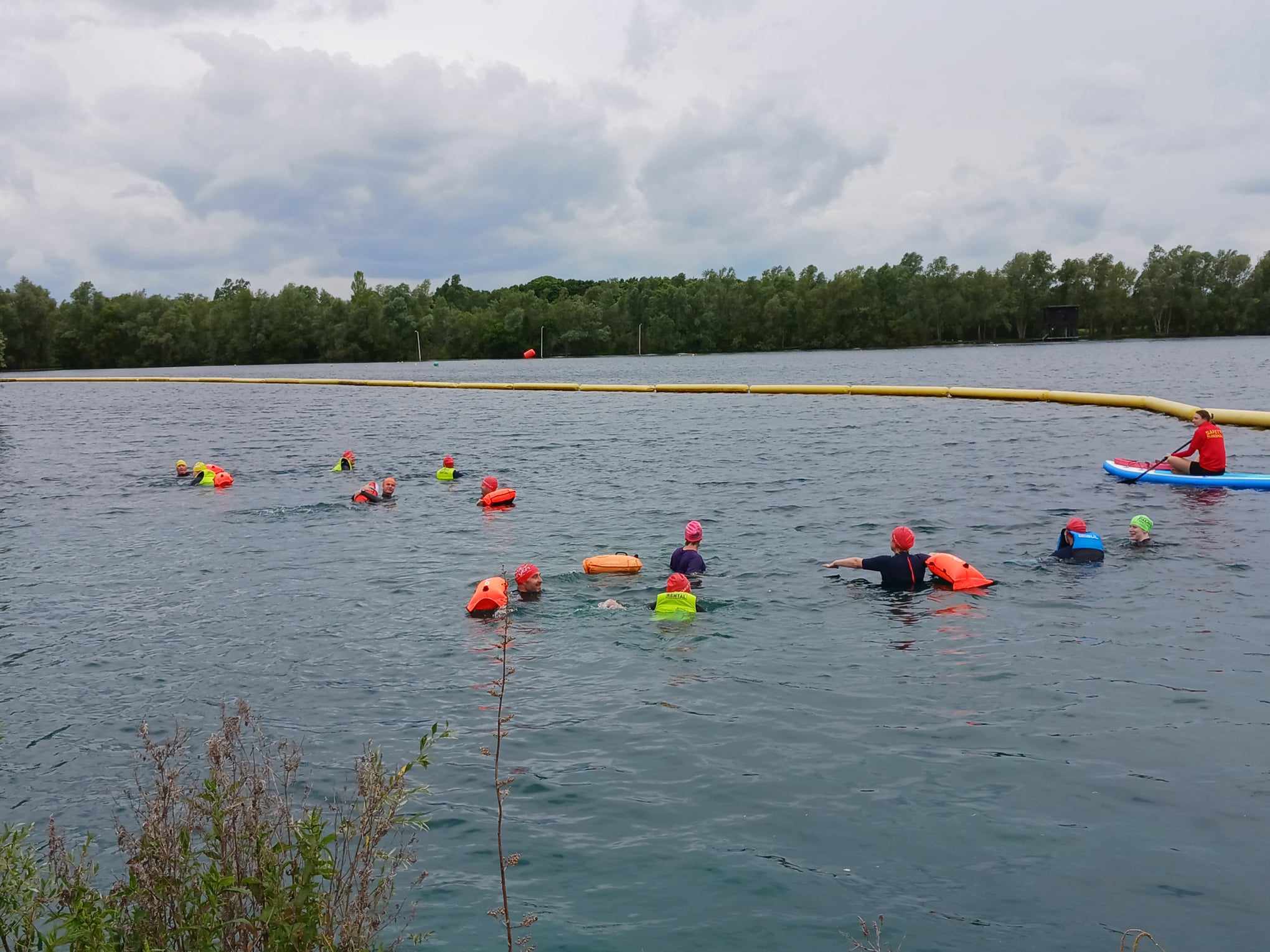 Swimming at Oxfordshire Lido A group swimming at Oxfordshire Lido, Queensford Lake