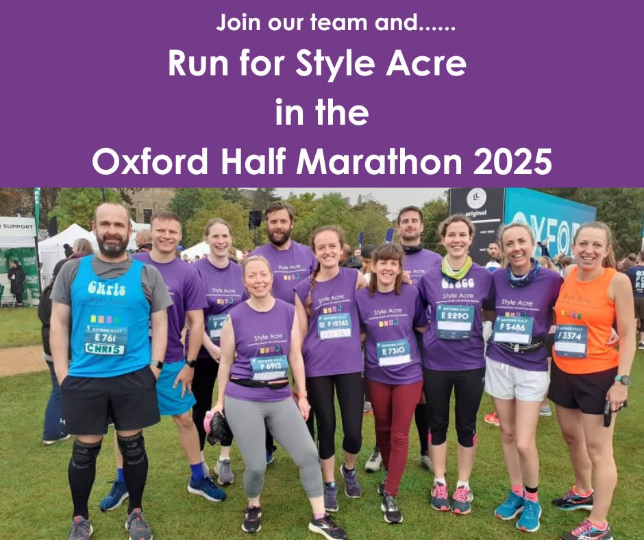 Team of runners (men & women) before running the Oxford Half Marathon