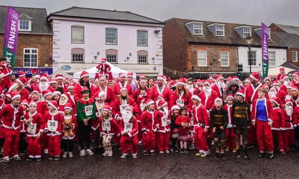 Square images for wesbite (600 x 500 px) (10) Group of adults and children dressed in Santa suits